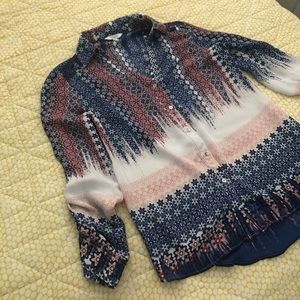 Candie’s Floral button blouse